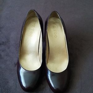 Women Burgundy shoes